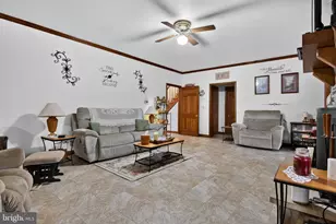 1705 Hickory Dr, Lebanon, PA 17042 - Photo 19