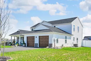 266 Gardenia Ln, Lebanon, PA 17042 - Photo 5