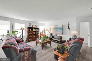 266 Gardenia Ln, Lebanon, PA 17042 - Photo 11