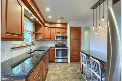 702 S 1st Avenue, Lebanon, PA 17042 - Photo 11