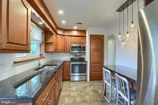 702 S 1st Ave, Lebanon, PA 17042 - Photo 11