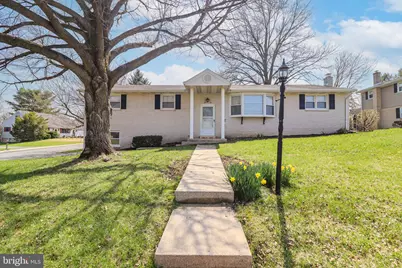 426 Edgewood Drive, Lebanon, PA 17042 - Photo 3