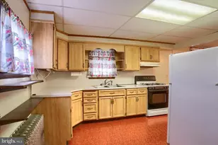 636 Walnut St, Lebanon, PA 17042 - Photo 13