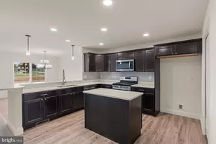 03 Lavender Ln, Lebanon, PA 17042 - Photo 3