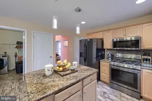 129 Pickwick Cir, Palmyra, PA 17078 - Photo 11