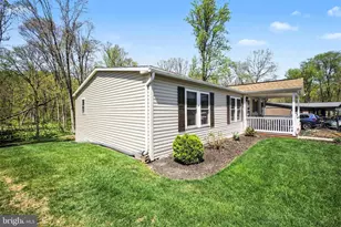 220 Maple Ave, Manheim, PA 17545 - Photo 29