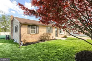 1636 Greenwood Dr, Lebanon, PA 17046 - Photo 3