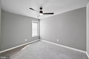 1122 Buttonwood St, Lebanon, PA 17046 - Photo 11
