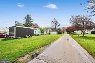 41 Memorial Blvd, Newmanstown, PA 17073 - Photo 33