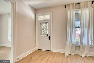 14 E Chestnut St, Lebanon, PA 17042 - Photo 3