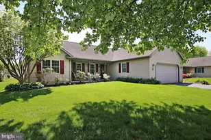 34 Scenic Dr, Myerstown, PA 17067 - Photo 1