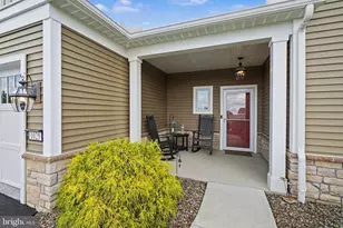 1025 Riverstone Cir, Lebanon, PA 17042 - Photo 3