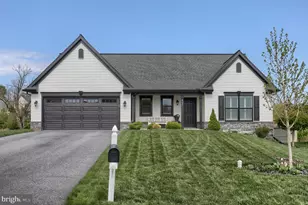 407 Orchid Cir, Lebanon, PA 17046 - Photo 1