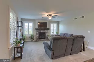 407 Orchid Cir, Lebanon, PA 17046 - Photo 15