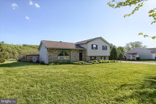 64 Fairway Dr, Jonestown, PA 17038 - Photo 3