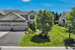 818 Briar Edge Ct, Lebanon, PA 17046 - Photo 3