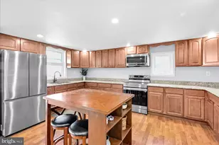 547 W Main Ave, Myerstown, PA 17067 - Photo 7