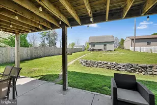 547 W Main Ave, Myerstown, PA 17067 - Photo 33