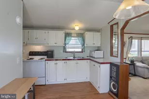 472 S Lancaster St, Lebanon, PA 17046 - Photo 3