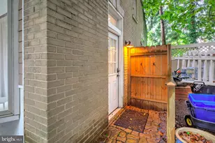 2 E High St, Lebanon, PA 17042 - Photo 49