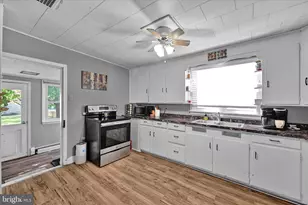 524 S Railroad St, Myerstown, PA 17067 - Photo 15