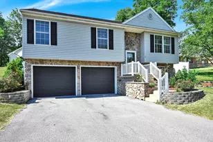 3227 Joyce St, Lebanon, PA 17046 - Photo 3