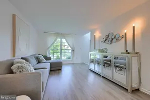 13 S Larkspur Dr, Palmyra, PA 17078 - Photo 5