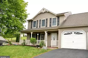 69 English Dr, Palmyra, PA 17078 - Photo 3