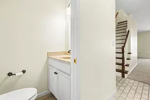 933 E Maple St, Palmyra, PA 17078 - Photo 5