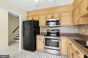 933 E Maple St, Palmyra, PA 17078 - Photo 11
