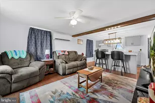 910 E Evergreen Rd, Lebanon, PA 17042 - Photo 3