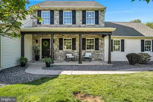 95 Laurel Ln, Palmyra, PA 17078 - Photo 3