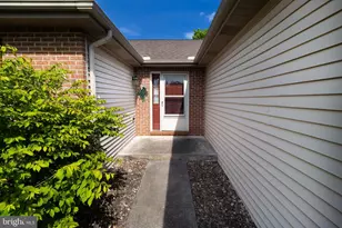 7 Southfield Rd, Lebanon, PA 17042 - Photo 3