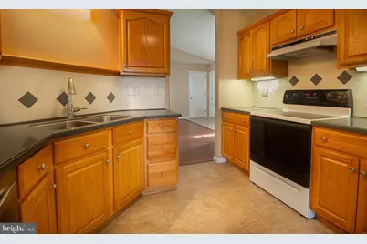 7 Southfield Road, Lebanon, PA 17042 - Photo 11