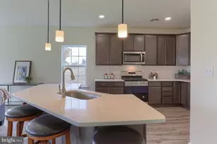 308 Jasmine Dr, Lebanon, PA 17042 - Photo 5