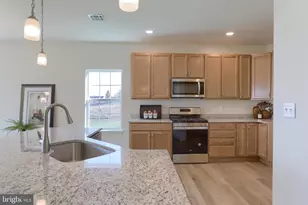308 Jasmine Dr, Lebanon, PA 17042 - Photo 9