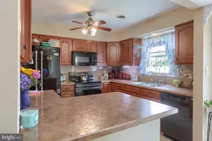 1345 Old Hickory Ln, Lebanon, PA 17046 - Photo 11