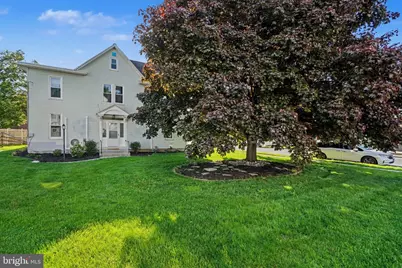21 E Maple Street, Cleona, PA 17042 - Photo 3