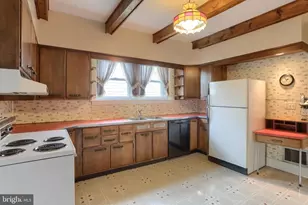 303 S 12th St, Lebanon, PA 17042 - Photo 11