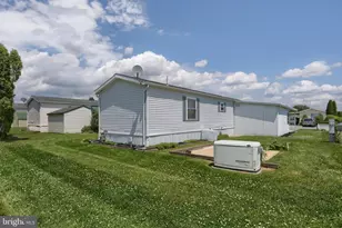 1300 E Kercher Ave, Myerstown, PA 17067 - Photo 27