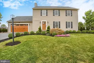 11 Wheatstone Dr, Palmyra, PA 17078 - Photo 1