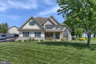 400 Clays Xing L-0022, Lebanon, PA 17042 - Photo 3