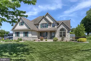 400 Clays Xing L-0022, Lebanon, PA 17042 - Photo 1