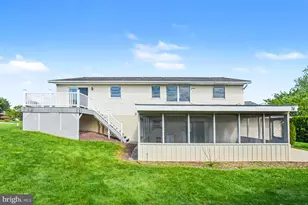 18 Palm Ln, Lebanon, PA 17042 - Photo 5
