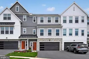 154 Marissa Ct, Newmanstown, PA 17073 - Photo 1