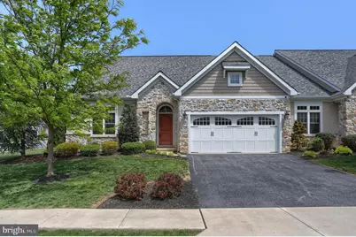 103 Windermere Dr, Palmyra, PA 17078 - Photo 1