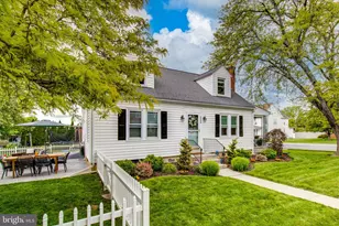 333 E Oak St, Palmyra, PA 17078 - Photo 3