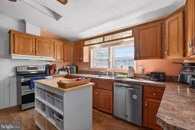 201 Northcrest Acrs, Lebanon, PA 17046 - Photo 7