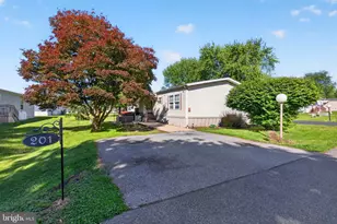 201 Northcrest Acrs, Lebanon, PA 17046 - Photo 1