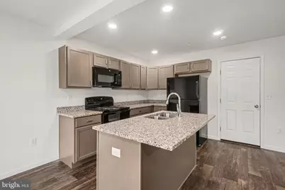 28 Sand St, Cleona, PA 17042 - Photo 7